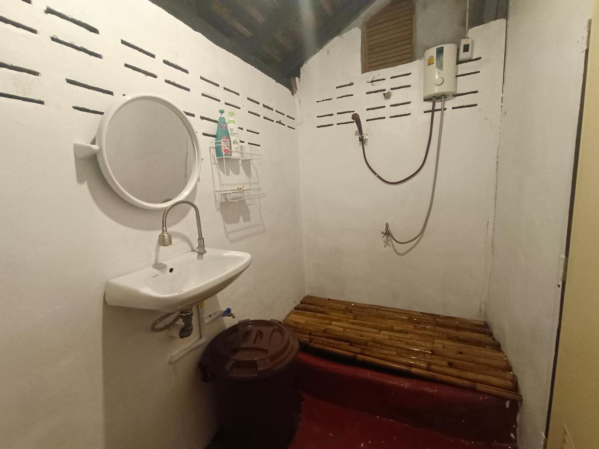 Tiki Bar-Kantiang Guesthouse Ko Lanta Exteriér fotografie