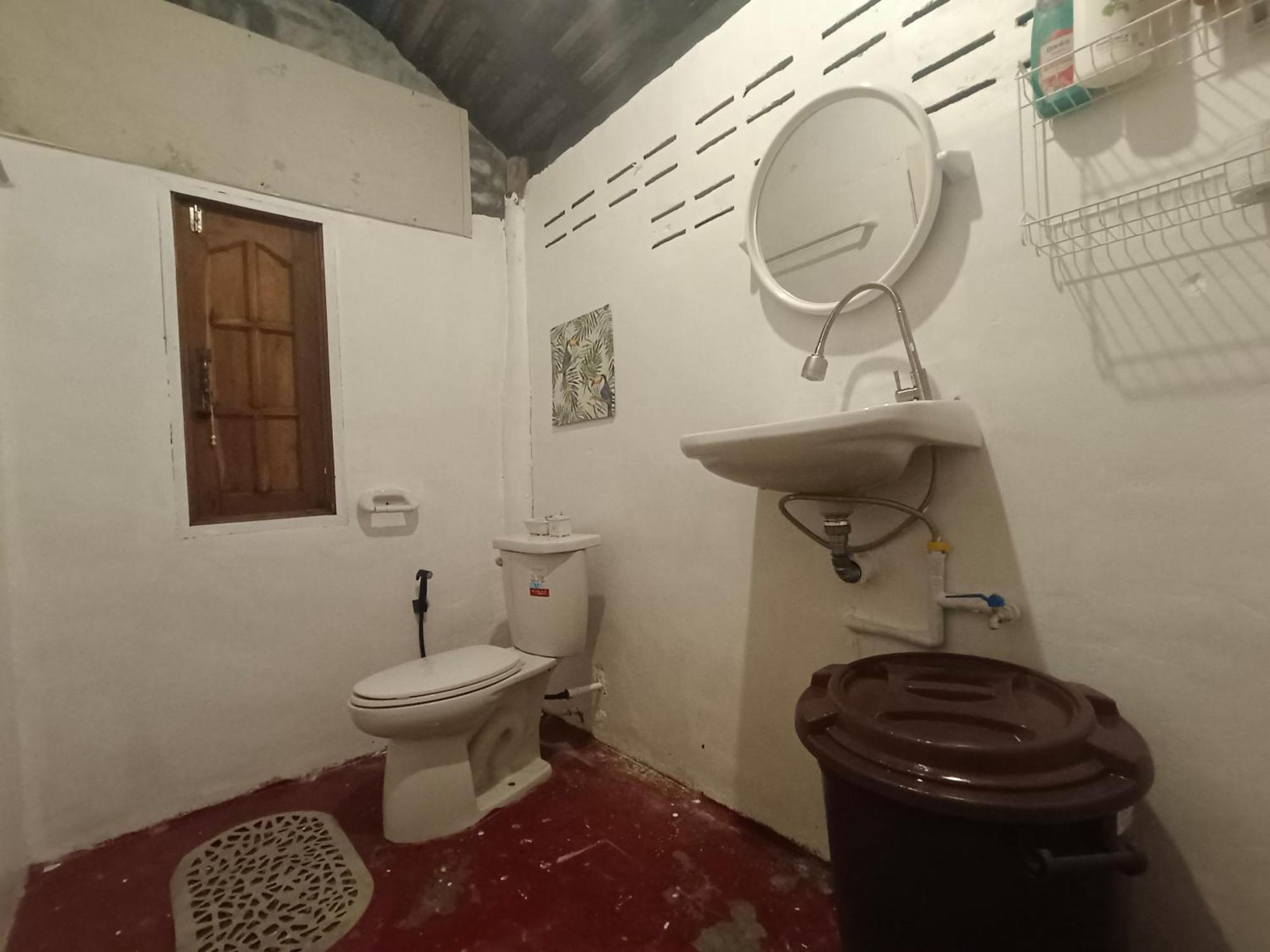 Tiki Bar-Kantiang Guesthouse Ko Lanta Pokoj fotografie