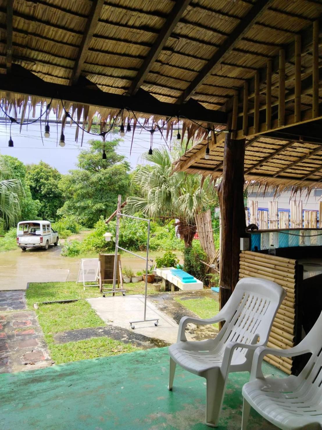 Tiki Bar-Kantiang Guesthouse Ko Lanta Exteriér fotografie